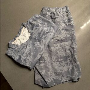 Peter Millar Gray Digital Camo Athletic Set